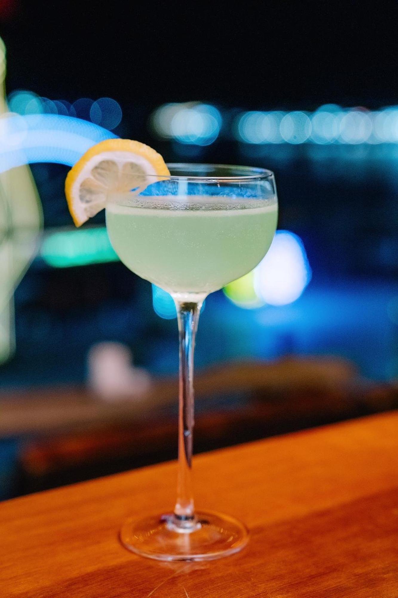 Catba Pod Hostel - Restaurant And Rooftop Bar Dong Khe Sau ภายนอก รูปภาพ