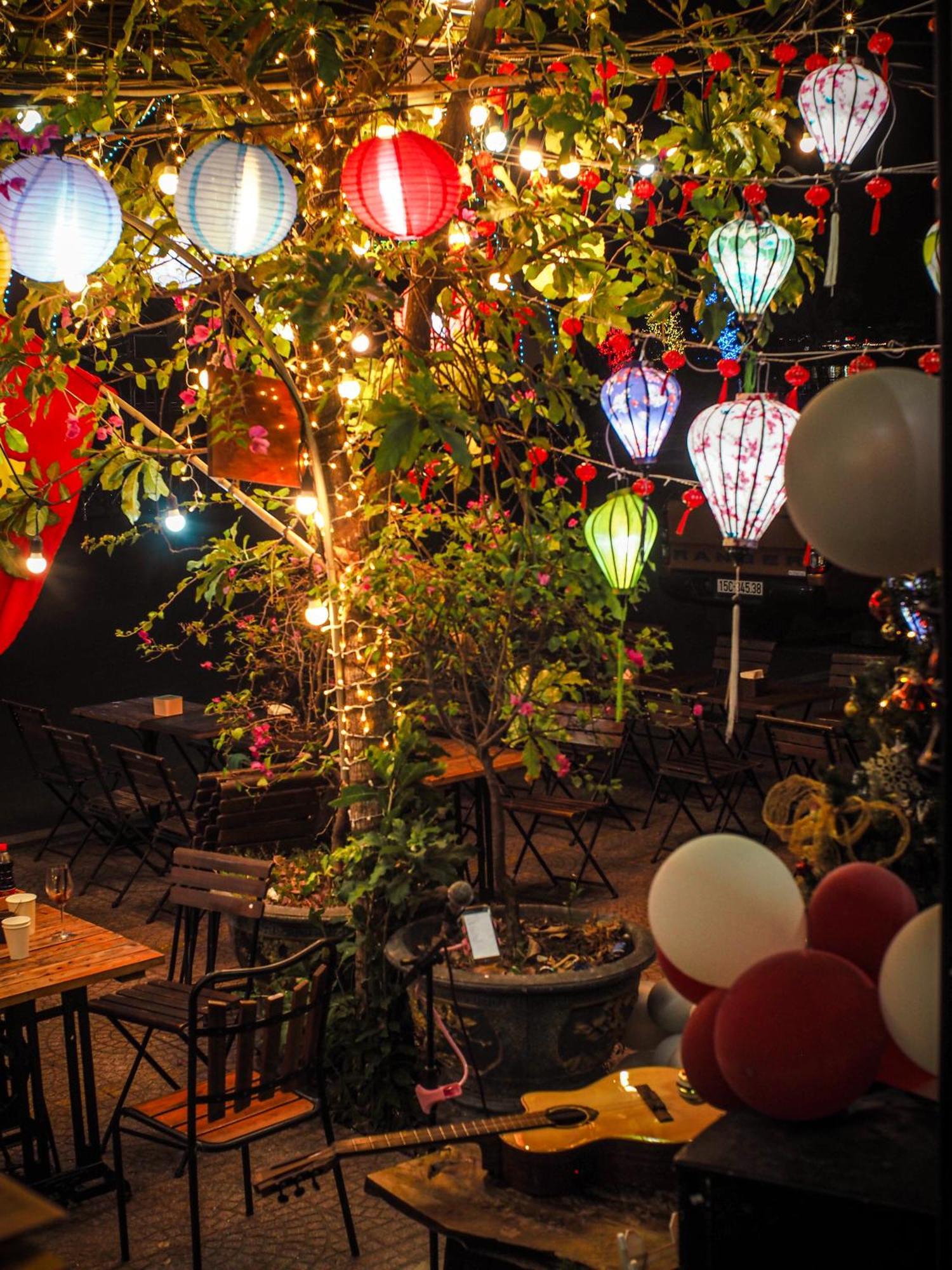 Catba Pod Hostel - Restaurant And Rooftop Bar Dong Khe Sau ภายนอก รูปภาพ