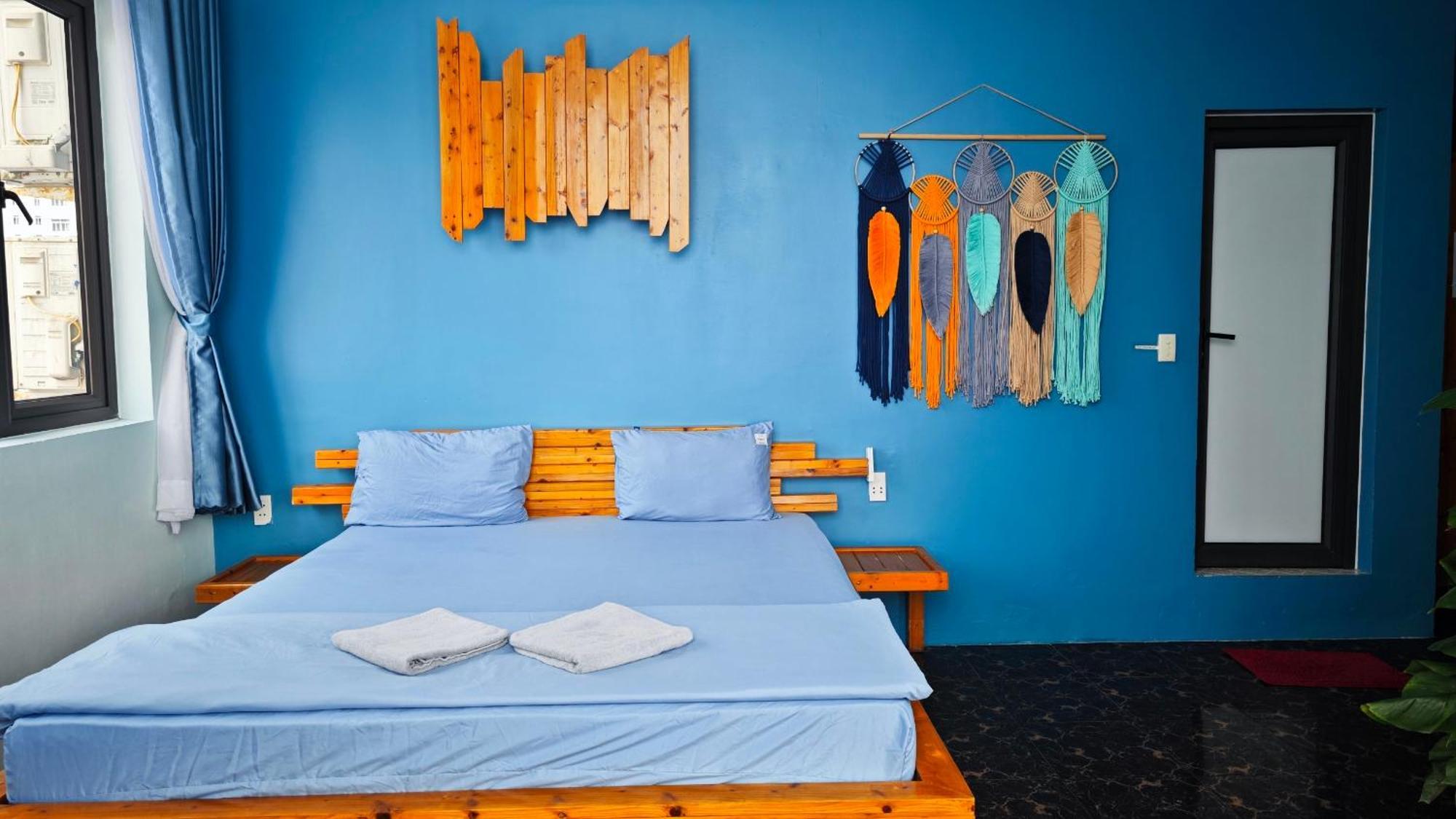 Catba Pod Hostel - Restaurant And Rooftop Bar Dong Khe Sau ภายนอก รูปภาพ