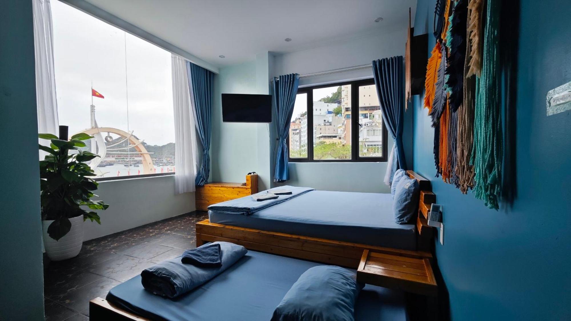 Catba Pod Hostel - Restaurant And Rooftop Bar Dong Khe Sau ภายนอก รูปภาพ