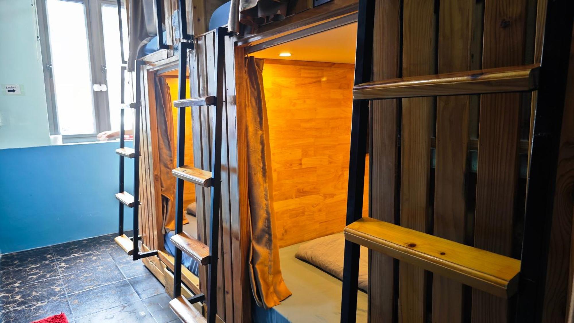 Catba Pod Hostel - Restaurant And Rooftop Bar Dong Khe Sau ภายนอก รูปภาพ