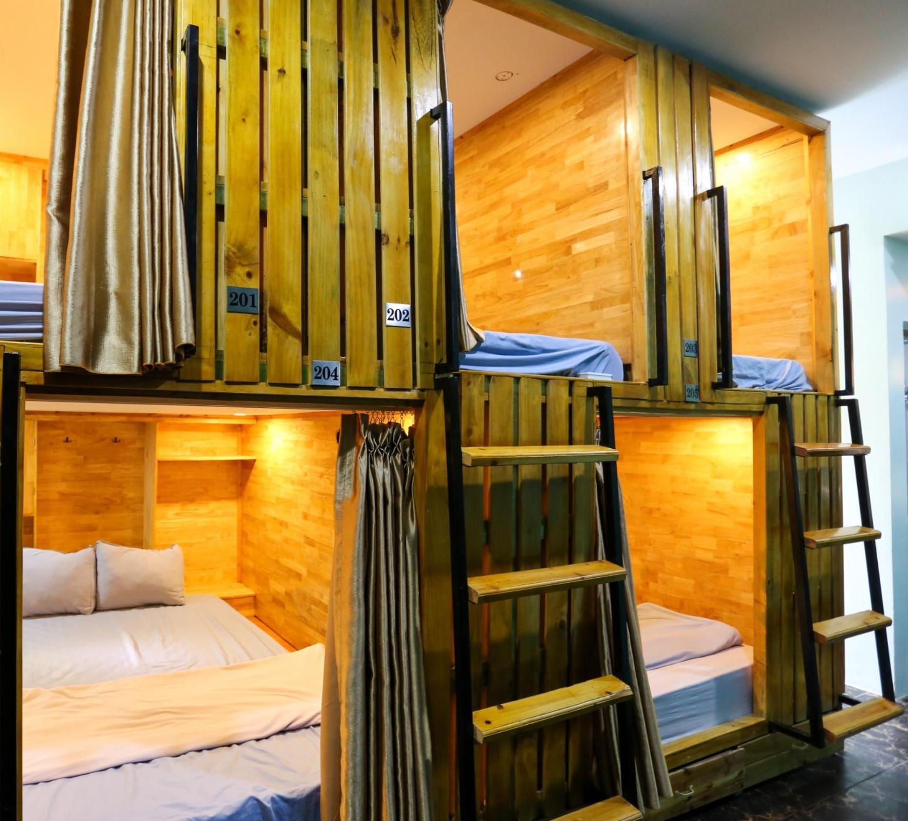Catba Pod Hostel - Restaurant And Rooftop Bar Dong Khe Sau ภายนอก รูปภาพ