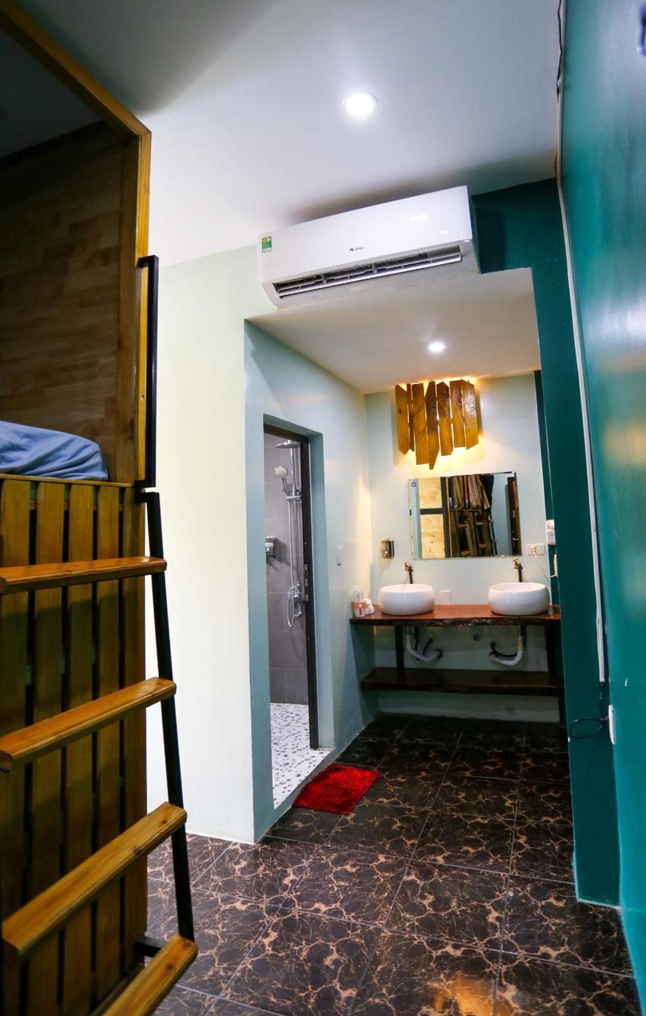 Catba Pod Hostel - Restaurant And Rooftop Bar Dong Khe Sau ภายนอก รูปภาพ