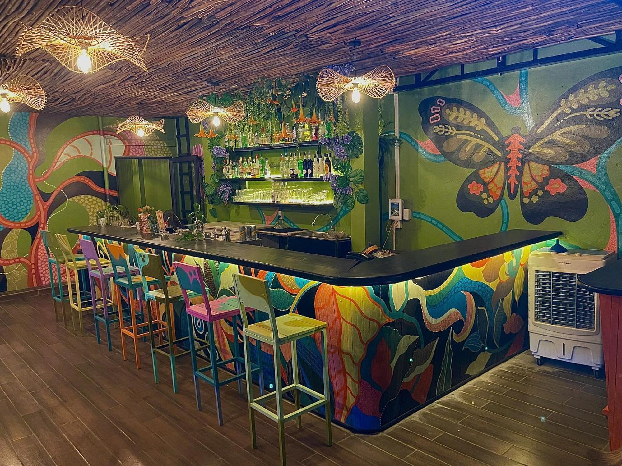 Catba Pod Hostel - Restaurant And Rooftop Bar Dong Khe Sau ภายนอก รูปภาพ